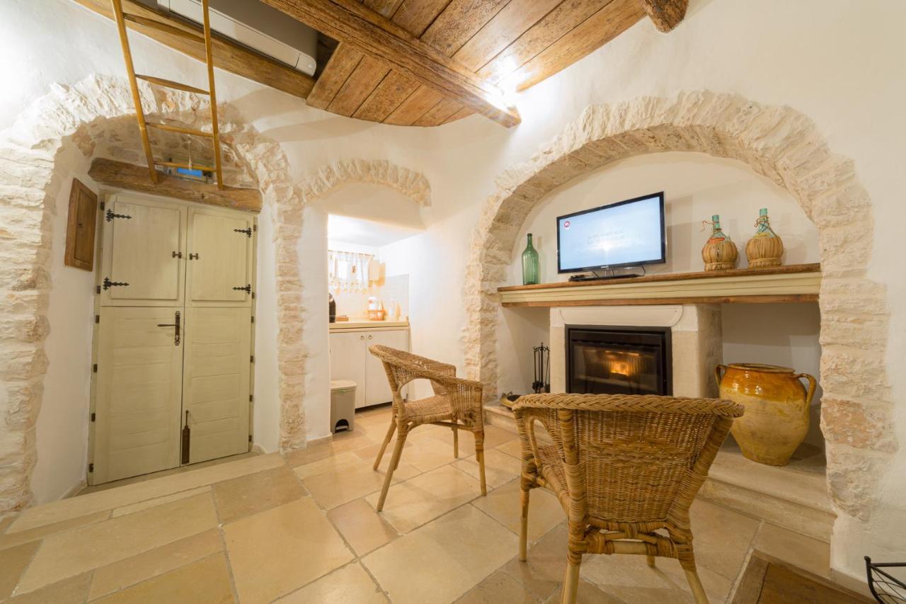 Trullo Love Алберобело Екстериор снимка